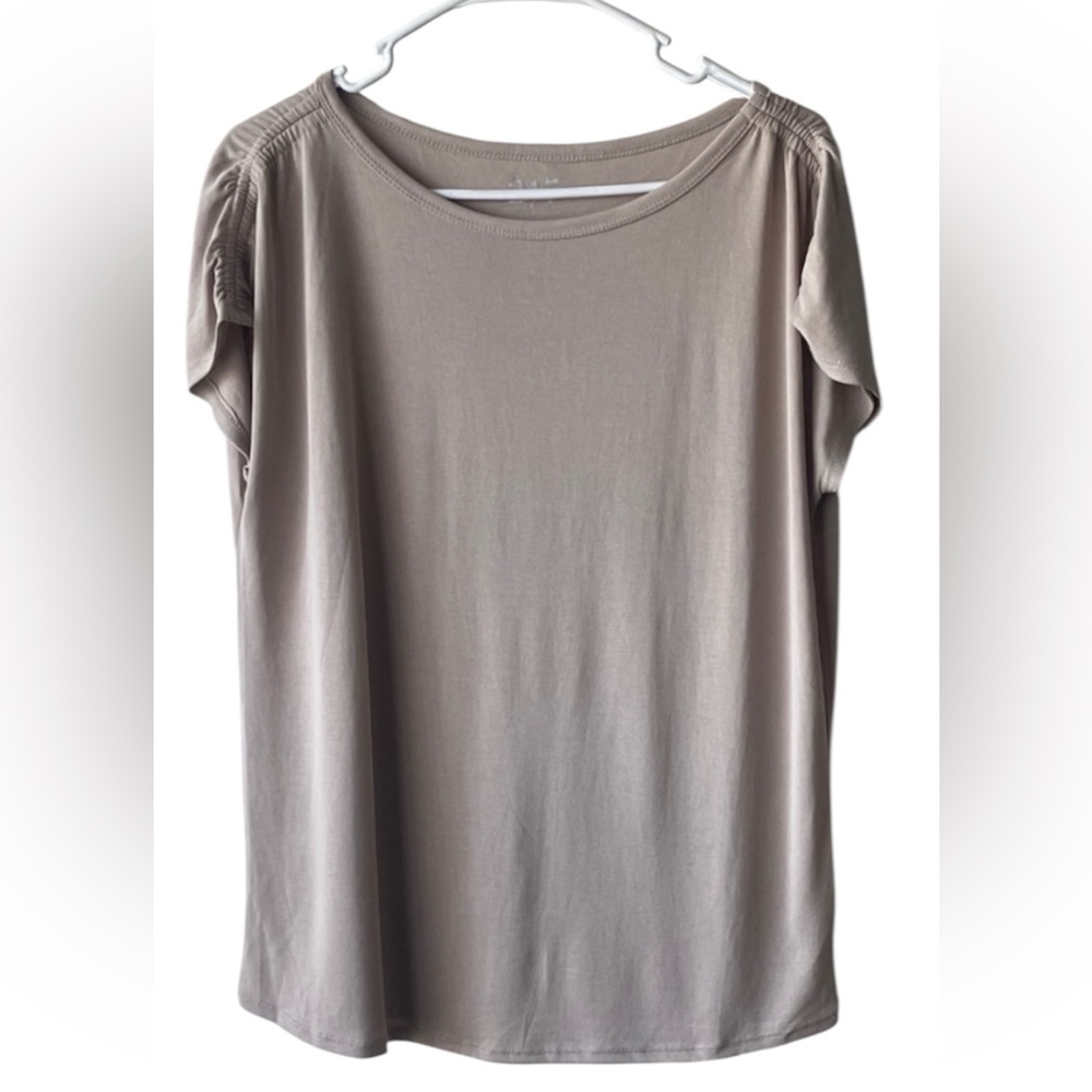 Maurices Light Taupe Short Sleeve Top